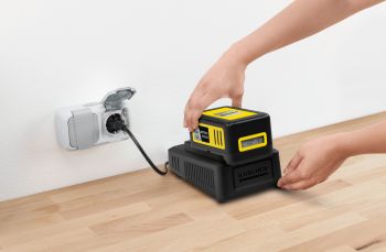 KARCHER 18В, 5A, LED (2.445-035.0) | Фото 2