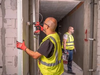 Шуруповерт-дриль акумуляторний Milwaukee M18 BLPDRC-502C 18В 2х5Агод (4933492826) Шуруповерт-дриль акумуляторний Milwaukee M18 BLPDRC-502C 18В 2х5Агод (4933492826) | Фото 7