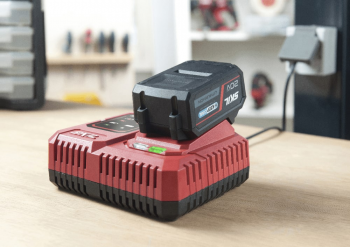 Набір акумулятора та зарядного пристрою SKIL 3111 AA (BC1E3111AA) | Фото 2