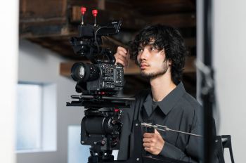 Об'єктив SONY FE 85 mm f/1.4 GM II (SEL85F14GM2B.SYX) | Фото 13