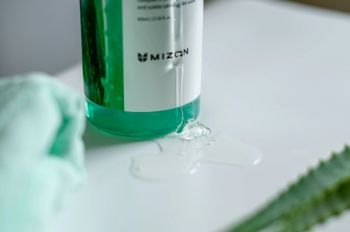 Гель для душу Mizon My Relaxing Time Aloe, 800 мл (8809132968927) | Фото 5