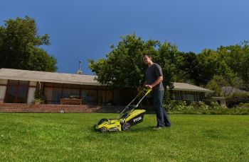 Газонокосарка електрична RYOBI RLM18E40H 1800Вт 50л (5133002347) Газонокосарка електрична RYOBI RLM18E40H 1800Вт 50л (5133002347) | Фото 5