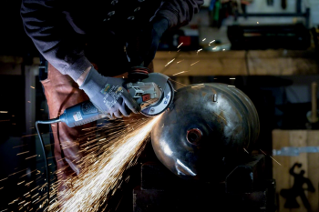 Шліфмашина кутова Bosch Professional GWS 19-125 CI, 125 мм, 1900 Вт (0.601.79N.002) Шліфмашина кутова Bosch Professional GWS 19-125 CI, 125 мм, 1900 Вт (0.601.79N.002) | Фото 8