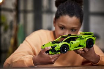 Купить конструктор Конструктор LEGO Technic Lamborghini Huracan Tecnica (42161) | Фото 6