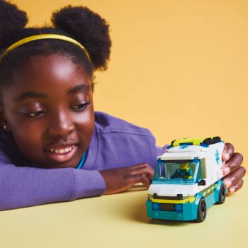 Конструктор LEGO City Швидка допомога (60451) | Фото 10