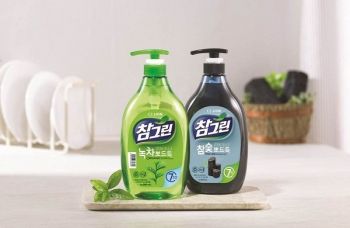 Засіб для миття посуду Lion Зелений чай 960 мл (8801007656694) Купить средство для мытья посуды Засіб для миття посуду Lion Зелений чай 960 мл (8801007656694) | Фото 2