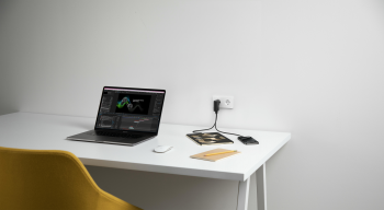 Мережевий зарядний пристрій BELKIN 25Вт USB-С PD, PowerBank 5000mAh Black (BPZ003BT1MBK-B6) | Фото 4