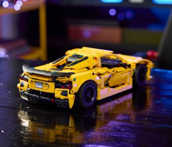 Конструктор LEGO Technic Chevrolet Corvette Stingray (42205) | Фото 8