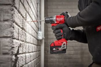 Шуруповерт-дриль акумуляторний Milwaukee M18 BLPDRC-502C 18В 2х5Агод (4933492826) Шуруповерт-дриль акумуляторний Milwaukee M18 BLPDRC-502C 18В 2х5Агод (4933492826) | Фото 8