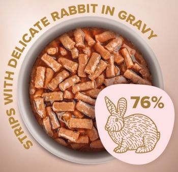 Вологий корм для дорослих котів Club 4 Paws Premium смужки з кроликом у соусі 85г (B5631901) Вологий корм для дорослих котів Club 4 Paws Premium смужки з кроликом у соусі 85г (B5631901) | Фото 2