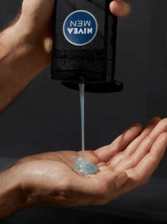 Купить гель и скраб для тела Гель для душу Nivea Men Екстремальна свіжість 2в1 Для тіла та волосся з ментолом 500мл (4006000010120) | Фото 4