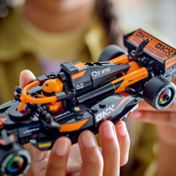Конструктор LEGO Speed Champions Автомобіль для перегонів McLaren F1® Team MCL38 (77251) | Фото 5