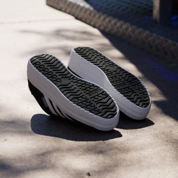 Кеди жіночі ADIDAS VL Court Bold IH9995 40 2/3 (7 UK) чорні (4067888775037) Кеди жіночі ADIDAS VL Court Bold IH9995 40 2/3 (7 UK) чорні (4067888775037) | Фото 2