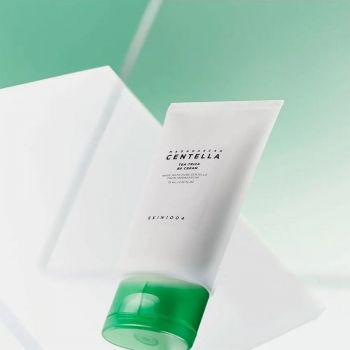 Купить крем для лица Крем для обличчя Skin1004 Madagascar Centella Tea-trica 75 мл (8809913830047) | Фото 3