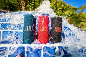 Портативна акустика JBL Grip Squad (JBLGRIPSQUAD) | Фото 15
