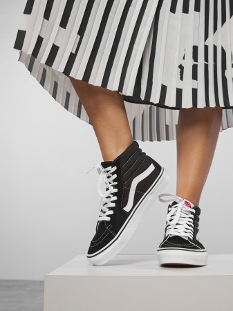 Кеди Vans SK8-Hi VN000D5IB8C1 36 (4,5 US) чорні Кеди Vans SK8-Hi VN000D5IB8C1 36 (4,5 US) чорні | Фото 7