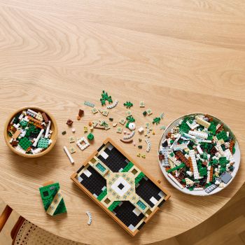 Конструктор LEGO Icons Сад фонтанов (10359) Купить конструктор Конструктор LEGO Icons Сад фонтанов (10359) | Фото 10