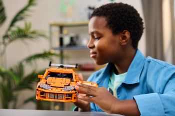 Купить конструктор Конструктор LEGO Technic Fast and Furious Toyota Supra MK4 (42204) | Фото 7