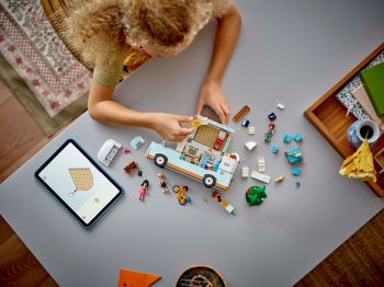 Конструктор LEGO Friends Пригоди на фургоні дружби (42663) | Фото 10