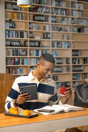 Планшет TECNO Megapad 10 (T1001) LTE 10.1 Планшет TECNO Megapad 10 (T1001) LTE 10.1