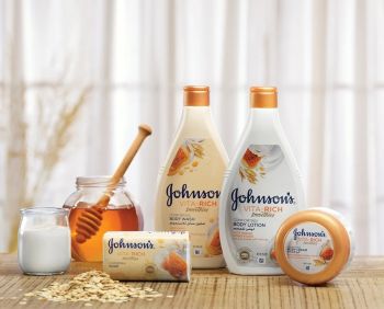 Johnson’s VITA-RICH СМУЗІ Лосьйон для тіла з йогуртом, вівсом і медом, 400 мл (3574661385723) Johnson’s VITA-RICH СМУЗІ Лосьйон для тіла з йогуртом, вівсом і медом, 400 мл (3574661385723) | Фото 2