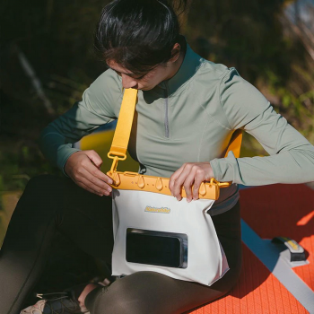 Водонепроникна сумка Naturehike CNK2300BS016, 5,6л, жовта | Фото 2