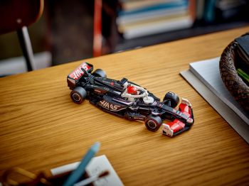 Конструктор LEGO Speed Champions Автомобіль для перегонів MoneyGram Haas F1 Team VF-24 (77250) | Фото 8