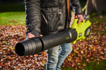 Повітродувка акумуляторна Ryobi RY36BLXB-0, 36В MAX POWER, (без АКБ та ЗП), (5133005646) Повітродувка акумуляторна Ryobi RY36BLXB-0, 36В MAX POWER, (без АКБ та ЗП), (5133005646) | Фото 4