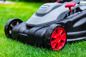 Газонокосарка GRAPHITE, 1500 Вт, 36см, 35л (59G474) Купить триммер и газонокосилка Газонокосарка GRAPHITE, 1500 Вт, 36см, 35л (59G474) | Фото 5