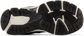 Кросівки дитячі New Balance 2002 GC2002BK 35.5 (3,5 US) чорні (196432690213) | Фото 4