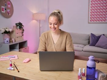 Миша TRUST Puck Rechargeable Ultra-Thin BT WL Silent Pink (24125_TRUST) Миша TRUST Puck Rechargeable Ultra-Thin BT WL Silent Pink (24125_TRUST) | Фото 5