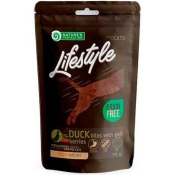 Лакомства для котов Nature's Protection Lifestyle Duck bites with Godji berries 75 г (SNK46147) Лакомства для котов Nature's Protection Lifestyle Duck bites with Godji berries 75 г (SNK46147) | Фото 1
