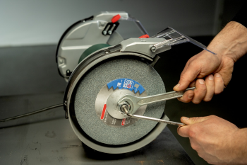 Станок точильный METABO DSD 200 PLUS, 750Вт (604210000) Станок точильный METABO DSD 200 PLUS, 750Вт (604210000) | Фото 5