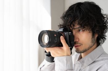 Об'єктив SONY FE 85 mm f/1.4 GM II (SEL85F14GM2B.SYX) | Фото 10