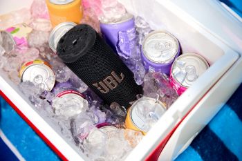 Портативна акустика JBL Grip Black (JBLGRIPBLK) | Фото 10