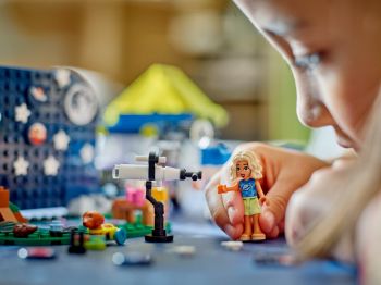Конструктор LEGO Friends Кемпінговий автомобіль для спостереження за зірками (42603) | Фото 8