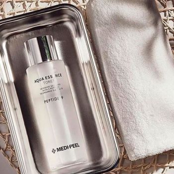 Антивіковий тонер MEDI-PEEL Peptide 9 Aqua Essence Toner Зволожуючий 250 мл (8809409344676) | Фото 4