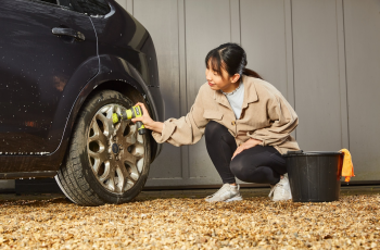 Щітка Ryobi RSCR4-120G акумуляторна 4В USB Lithium, акб 1х2Аг (5133006183) | Фото 7