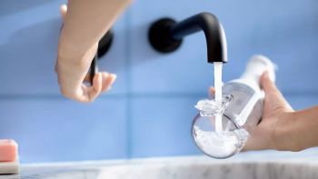 Іригатор PHILIPS Sonicare Cordless Power Flosser 3000 HX3826/31 Купить зубную электрощетку Іригатор PHILIPS Sonicare Cordless Power Flosser 3000 HX3826/31 | Фото 9