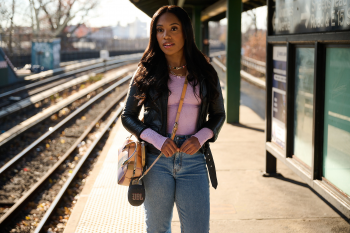 Портативна акустика JBL Clip 5 Black (JBLCLIP5BLK) Портативна акустика JBL Clip 5 Black (JBLCLIP5BLK) | Фото 3