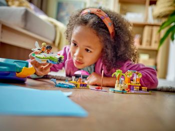 Конструктор LEGO Friends Творча валіза для подорожей і відпочинку на пляжі (42672) Конструктор LEGO Friends Творча валіза для подорожей і відпочинку на пляжі (42672) | Фото 8