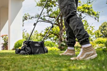 Купить триммер и газонокосилка Газонокосарка акумуляторна Karcher LMO 4-18 Dual 18В (1.445-421.0) | Фото 3