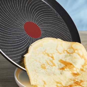 Сковорода для млинців TEFAL So' Light, 25см, чорний (H0563842) Купить сковороду Сковорода для млинців TEFAL So' Light, 25см, чорний (H0563842) | Фото 1