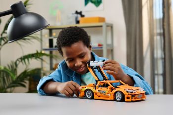 Купить конструктор Конструктор LEGO Technic Fast and Furious Toyota Supra MK4 (42204) | Фото 8