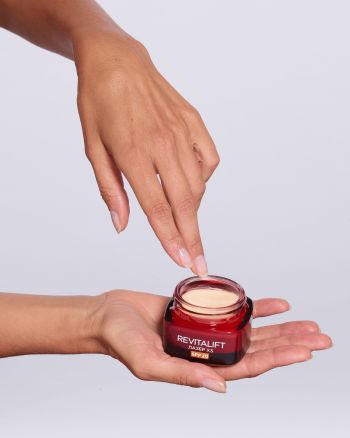 Крем-догляд денний L'Oreal Paris Revitalift Laser Х3 Регенеруючий із SPF-25 50мл (3600523448746) | Фото 10