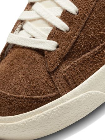 Кеди високі жіночі Nike W Blazer Mid 77 Vntg DV7006-200 37.5 (6.5 US) коричневі (196969058845) | Фото 6
