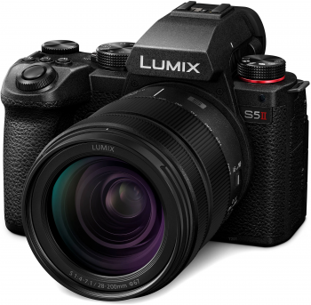 Об'єктив PANASONIC Lumix S 28-200 mm f/4-7.1 Macro O.I.S. (S-R28200E) | Фото 5