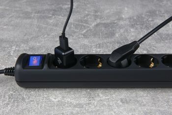 Мережевий подовжувач 2Е 5XSchuko з вимикачем 3G*1.5мм 1.5м black (2E-U05ES15M1.5BK) | Фото 7