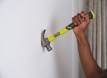 Молоток столярний RYOBI RHHCC560, 560г (5132006034) Молоток столярний RYOBI RHHCC560, 560г (5132006034) | Фото 9