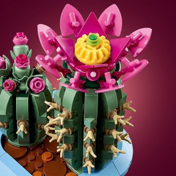 Купить конструктор Конструктор LEGO Botanicals Цвітіння кактусу (11509) | Фото 2